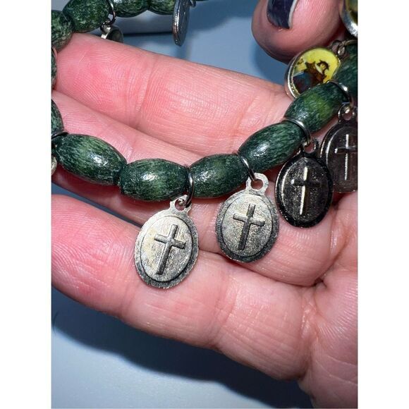 Vintage Wooden Bead and Religious Charm Bracelet - Picture 2 of 6